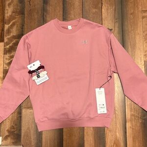 ALO Yoga Pink Wild Rose Accolade Crewneck + Matching Scunchies